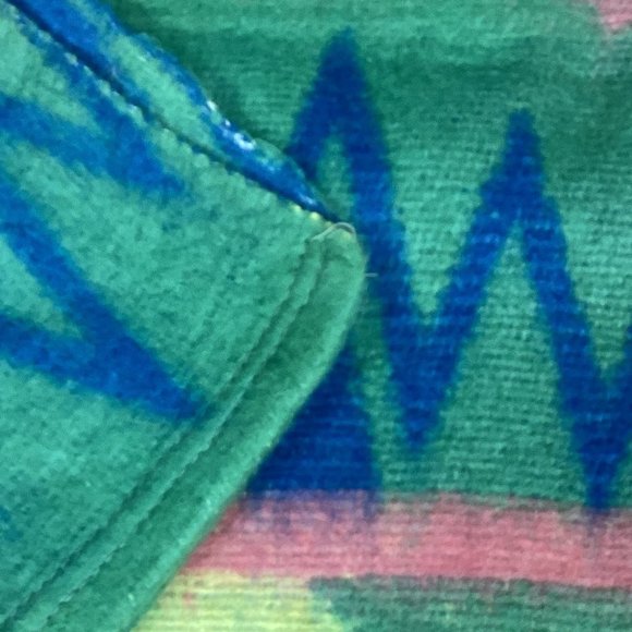 Vintage Aztec Pattern Blanket 75" x 54" - Picture 4 of 7